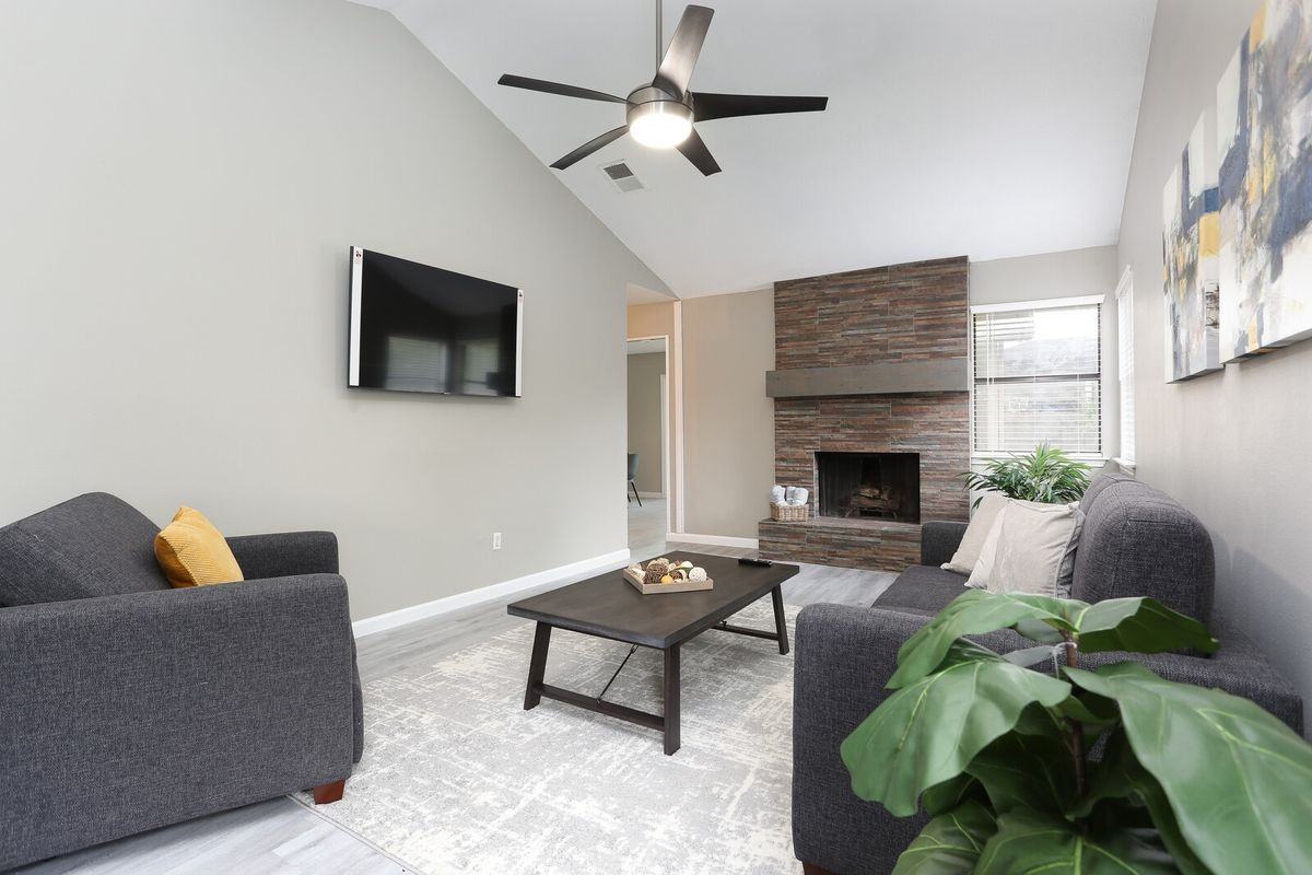 4414 Brushy Hl - Photo 3 of 18