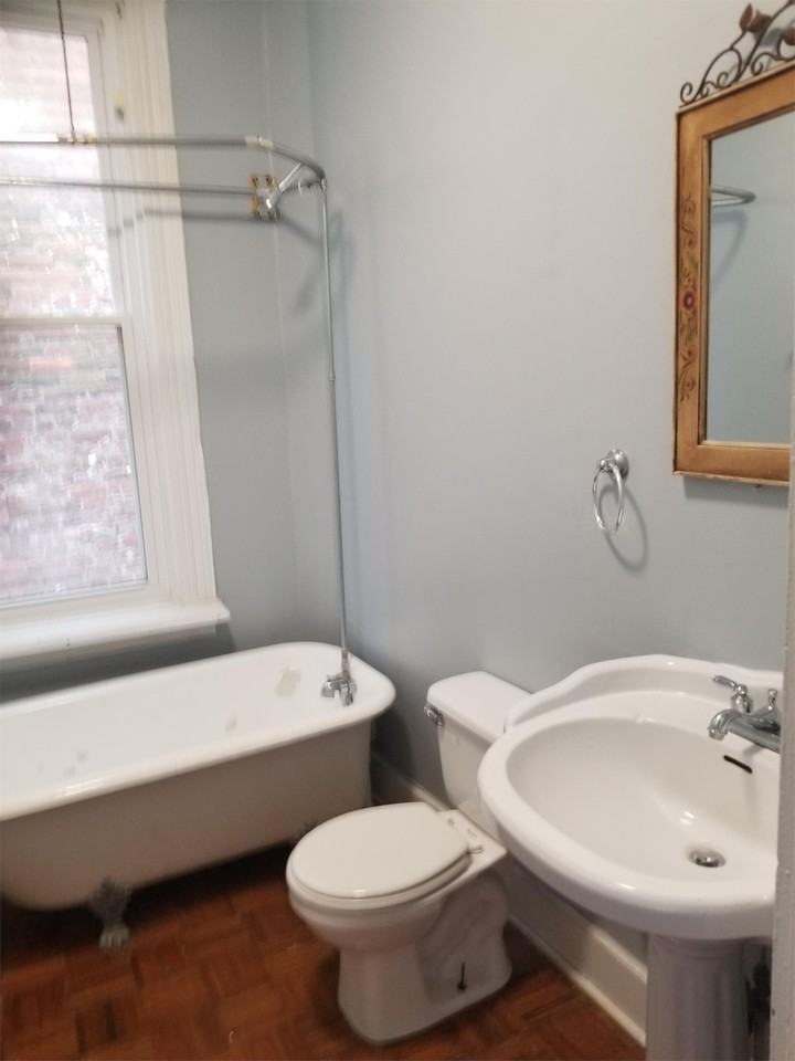 912 W Clay St - Photo 2 of 16