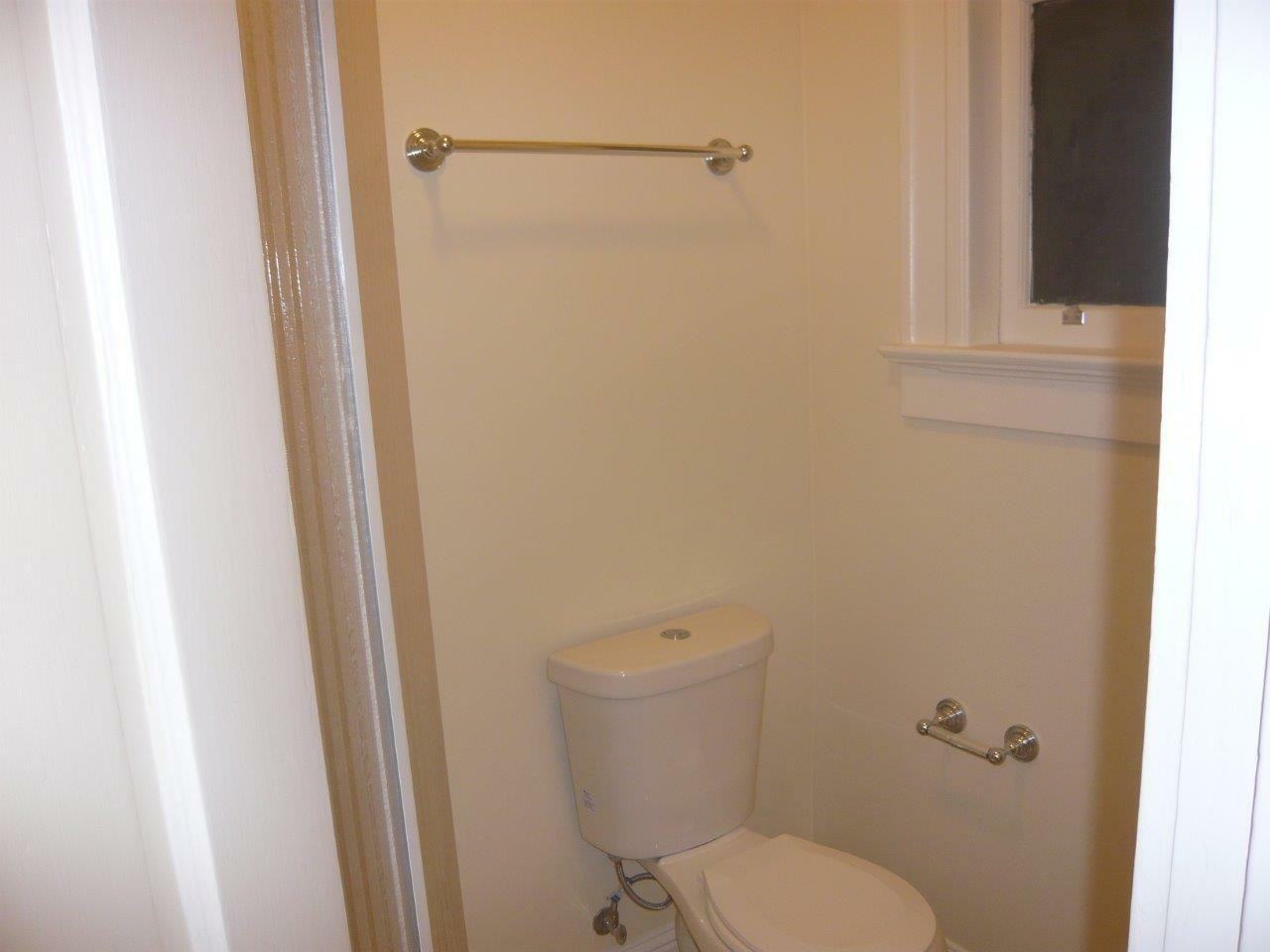 1440 Sacramento St #1 - Photo 3 of 7