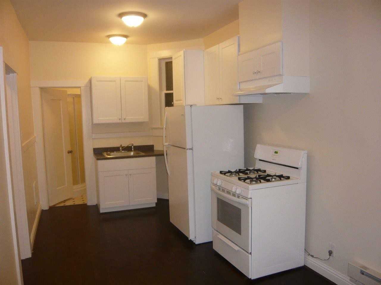 1440 Sacramento St #1 - Photo 6 of 7