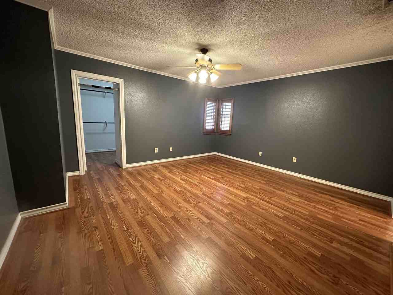 2812 21st St - Photo 5 of 21