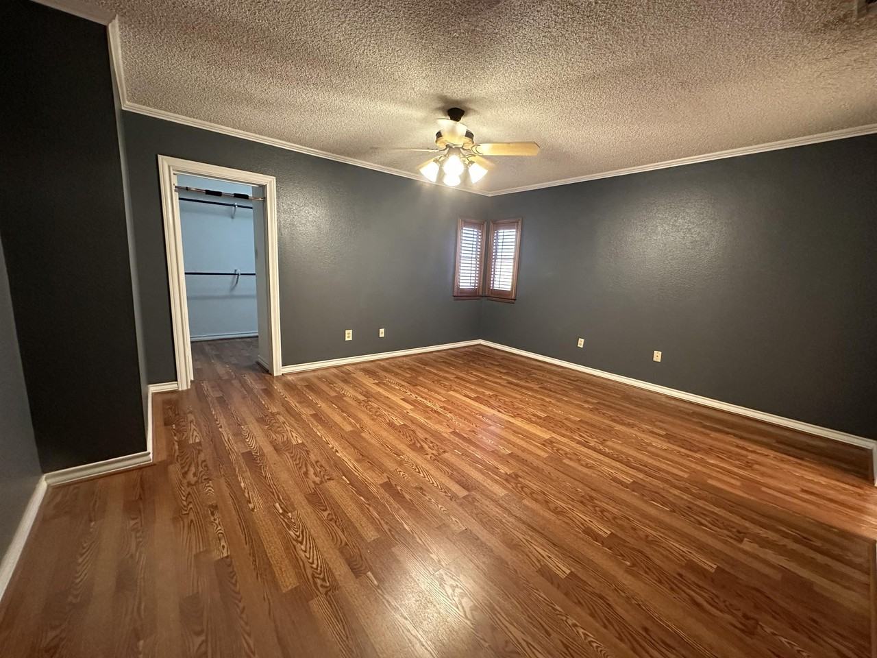 2812 21st St - Photo 5 of 21