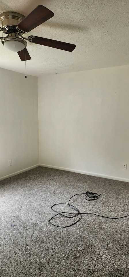 257 Peyton Pl Sw #1 - Photo 2 of 9