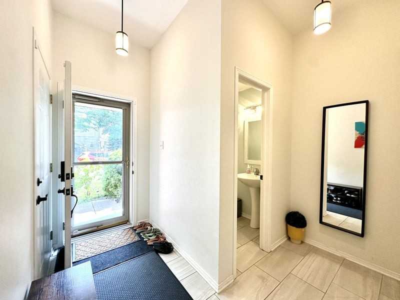 335 Bryarton St - Photo 2 of 14