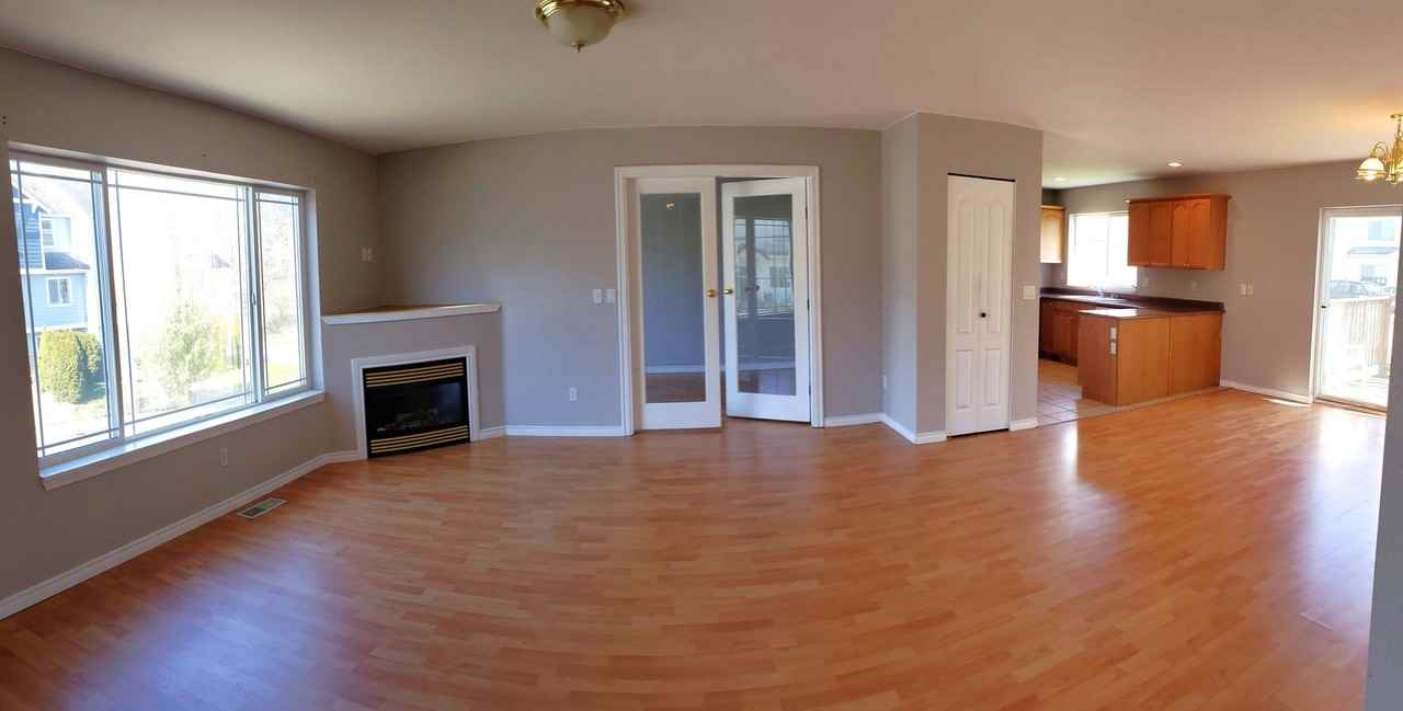 4244 Archer Dr - Photo 2 of 28