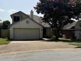 4713 Castleman Dr - Photo 1 of 1
