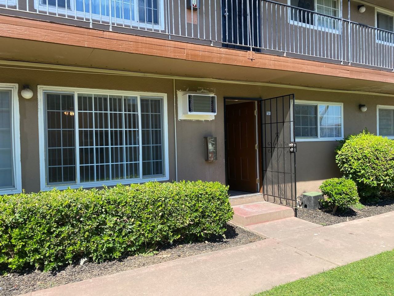 2501 Edison Avenue - Photo 4 of 17