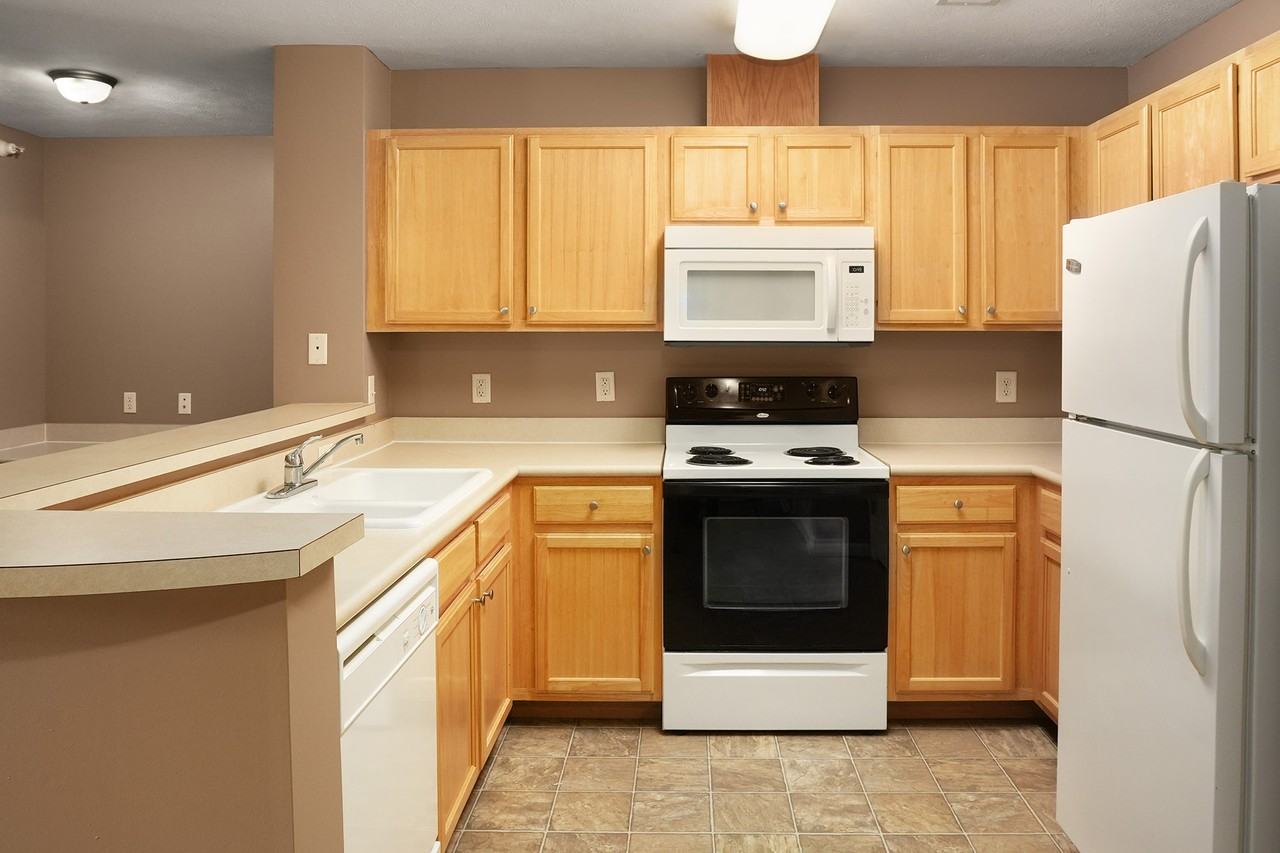 Maple Second - Photo 6 of 14