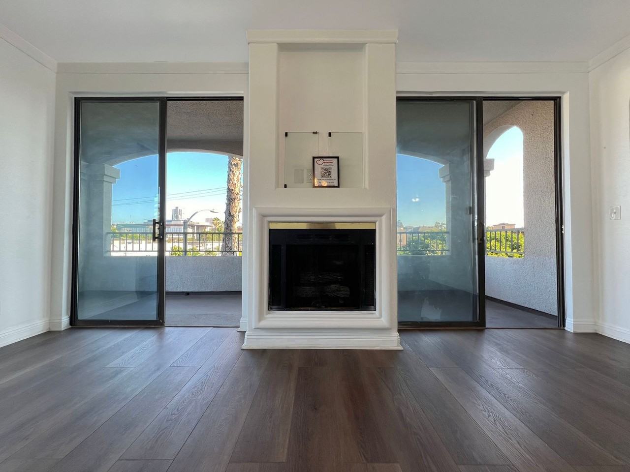 555 Maine Ave #304 - Photo 3 of 25