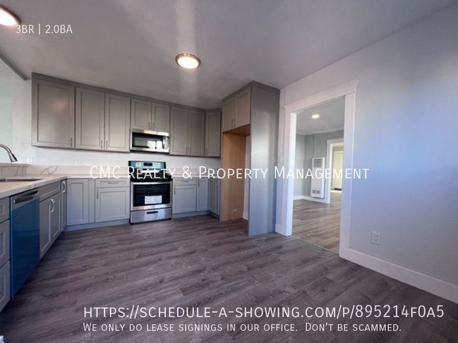 1932 W 76th St - Photo 6 of 21