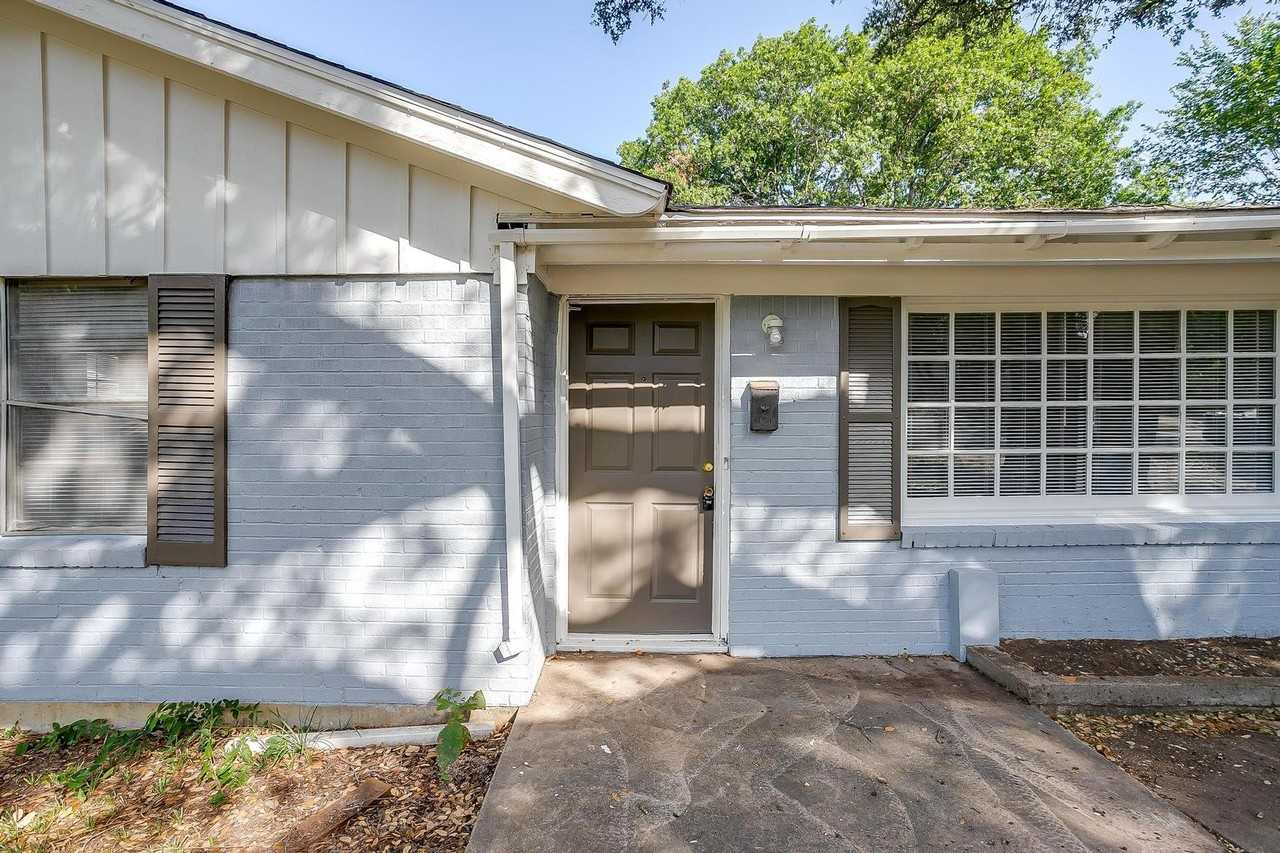 5608 Trail Lake Dr - Photo 2 of 20