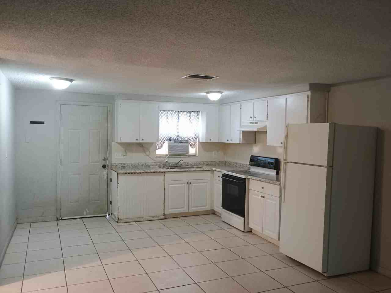 #758-760 Loras St. - Photo 3 of 16