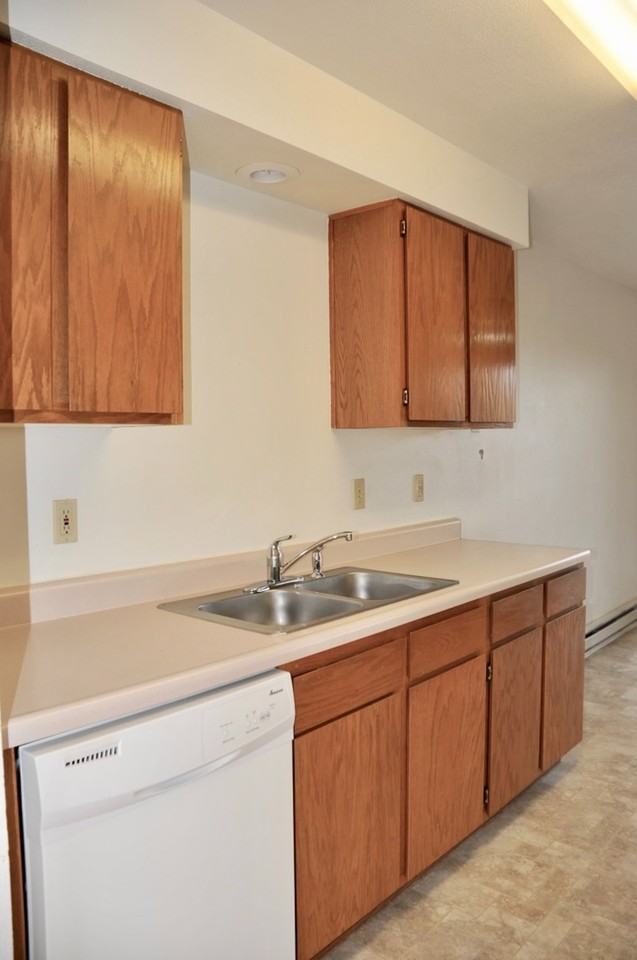 615 W Hayden Ave - Photo 6 of 17
