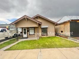 featured image of 1528 A St