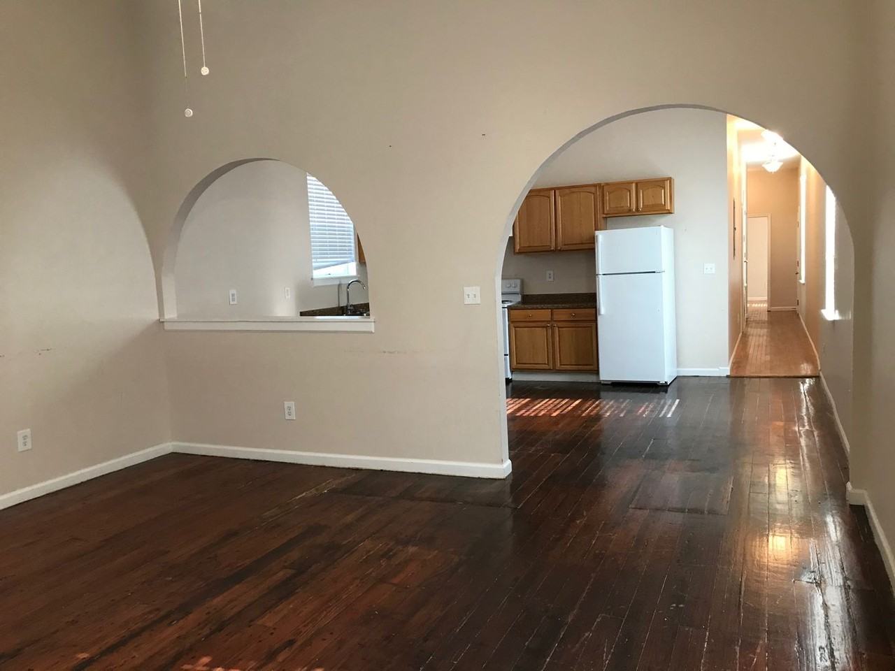 2517 Palmyra St - Photo 4 of 19