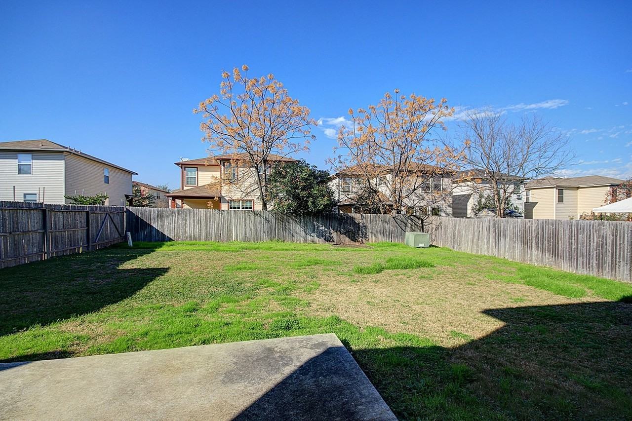 4531 Bethel Bnd - Photo 3 of 36