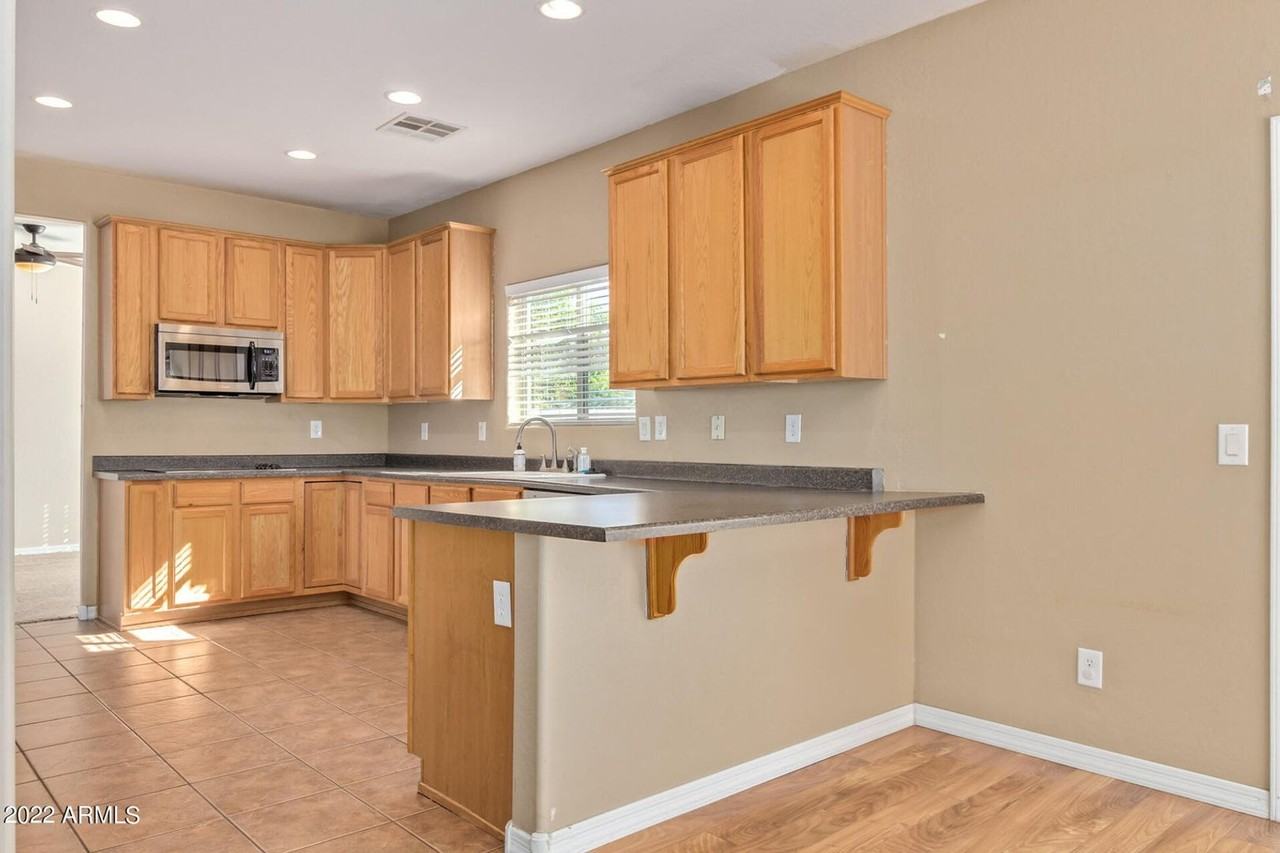 17273 W Carmen Dr - Photo 3 of 42