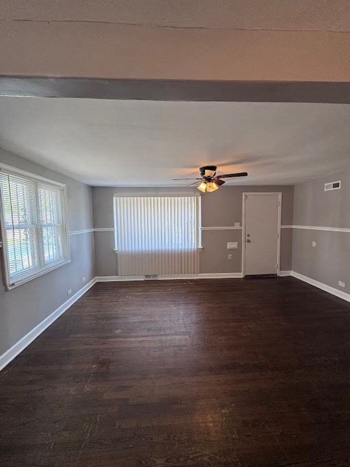 9814 S Merrion Ave - Photo 2 of 11
