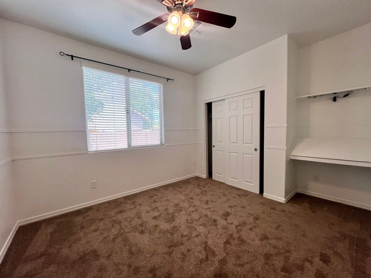 11045 E Starkey Ave - Photo 6 of 35