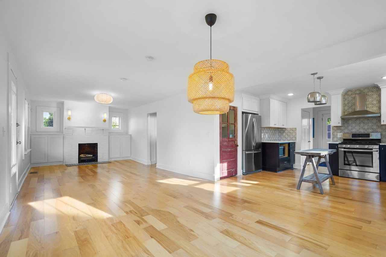 520 Elgin St - Photo 6 of 31