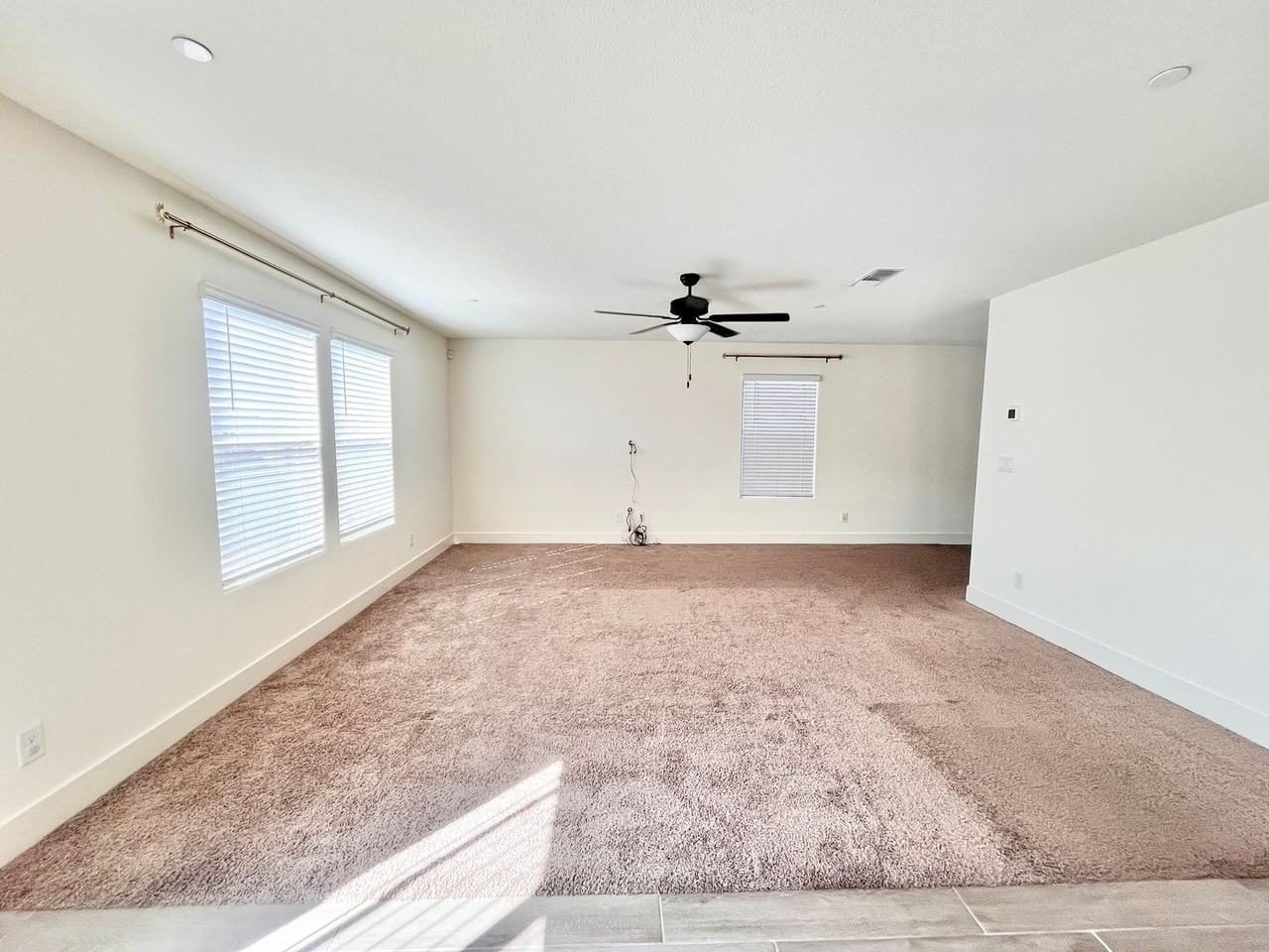 1602 Dodder Dr - Photo 4 of 27