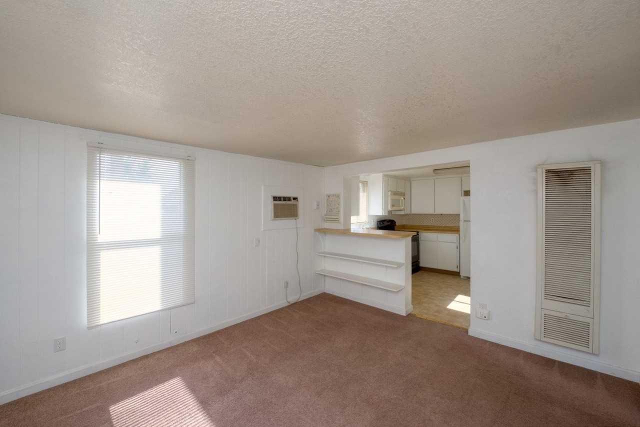 665 Wallis Ave - Photo 3 of 16