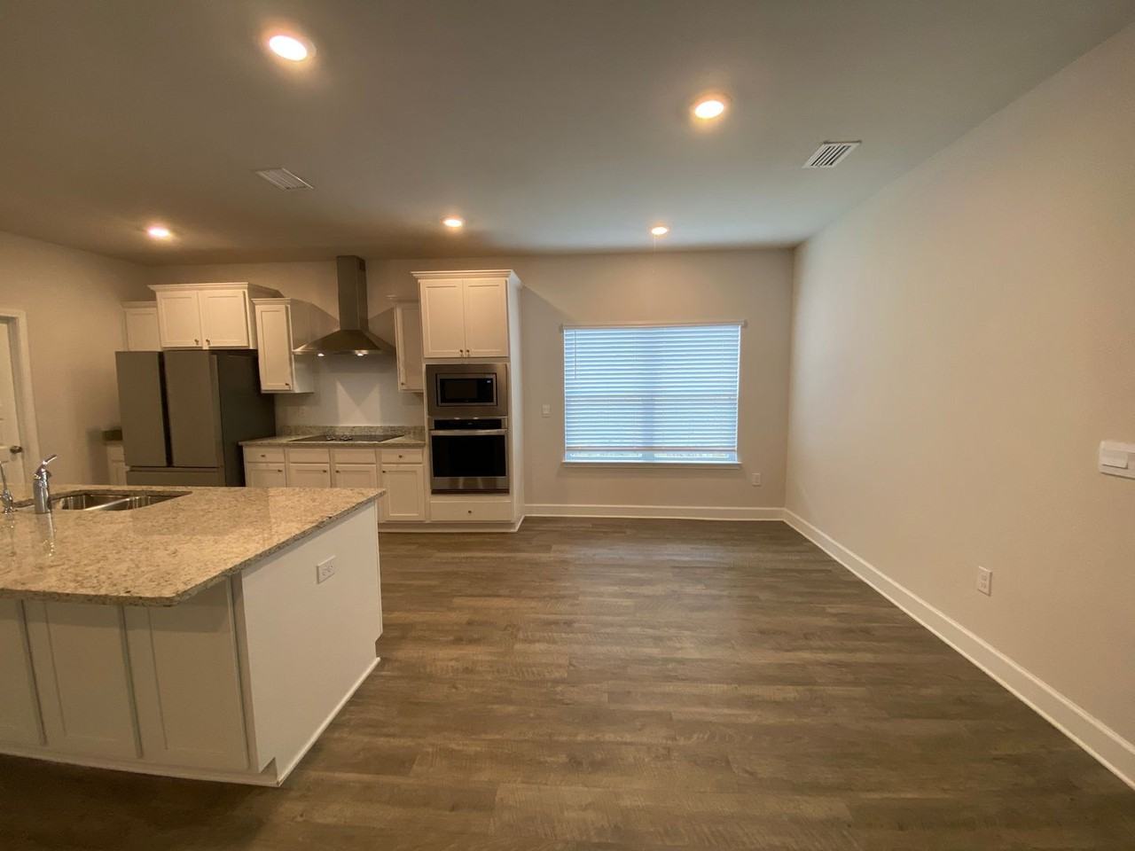 3033 Rachel Pl - Photo 4 of 24
