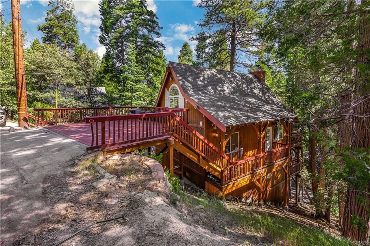 26228 Boulder Ln - Photo 2 of 32