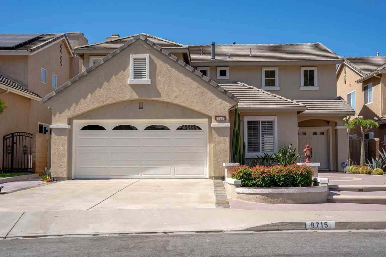 8715 E Foxhollow Dr - Photo 2 of 35