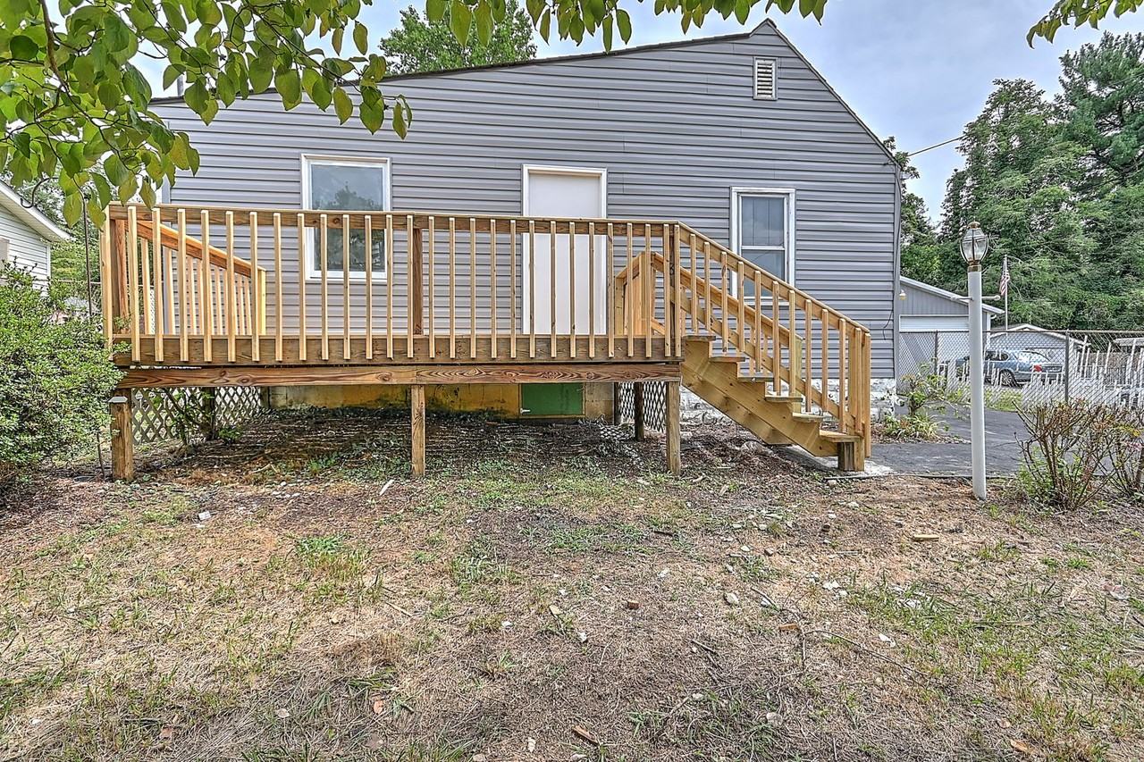 1806 Anderson St - Photo 3 of 46