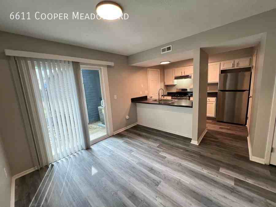 6611 Cooper Meadows Rd - Photo 3 of 22