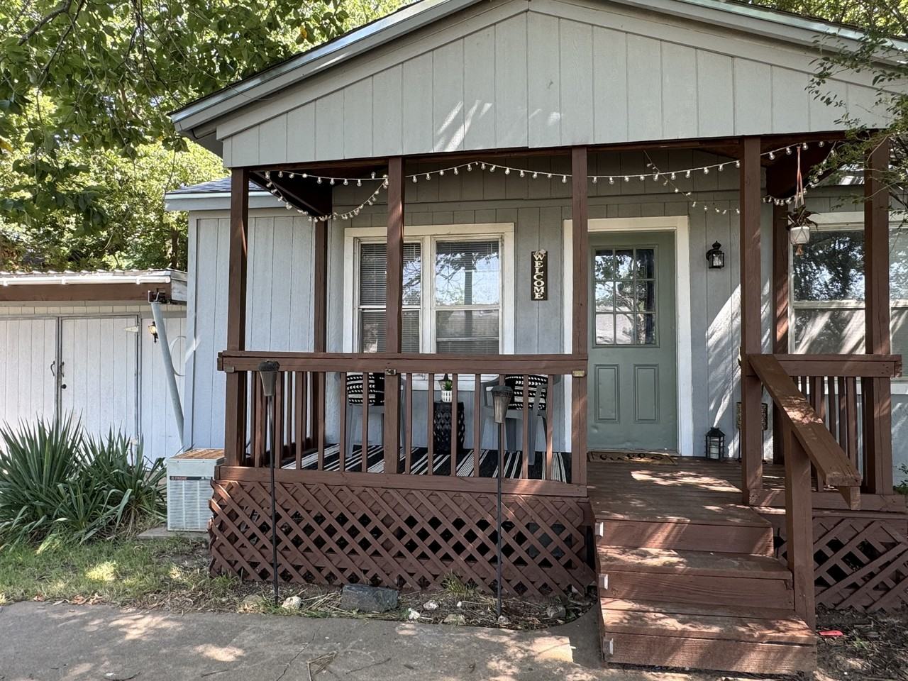 1240 E Walnut St #NA - Photo 2 of 50