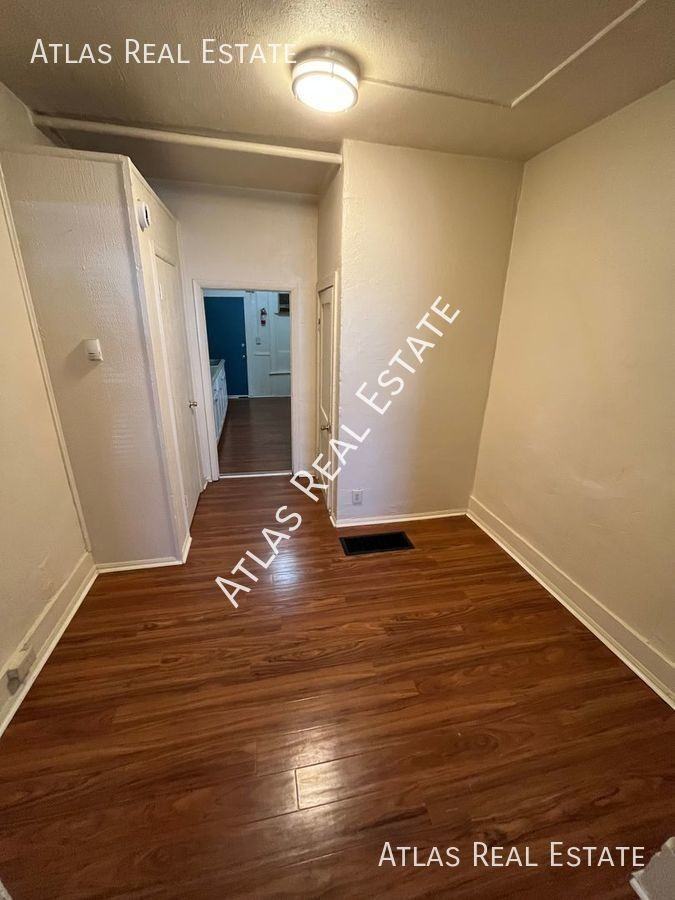 3748 Mariposa St - Photo 3 of 9