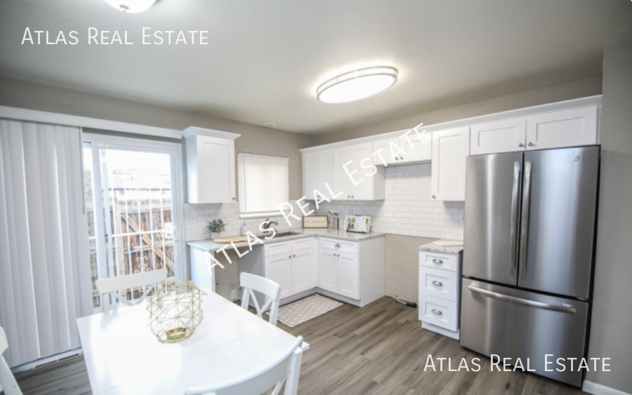 15753 E 13th Pl - Photo 2 of 12
