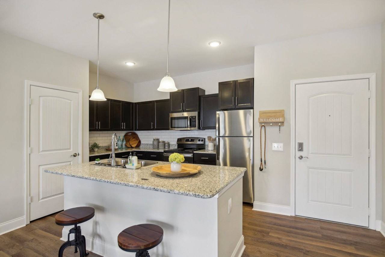 Traditions at Hamilton Springs - Photo 6 of 18