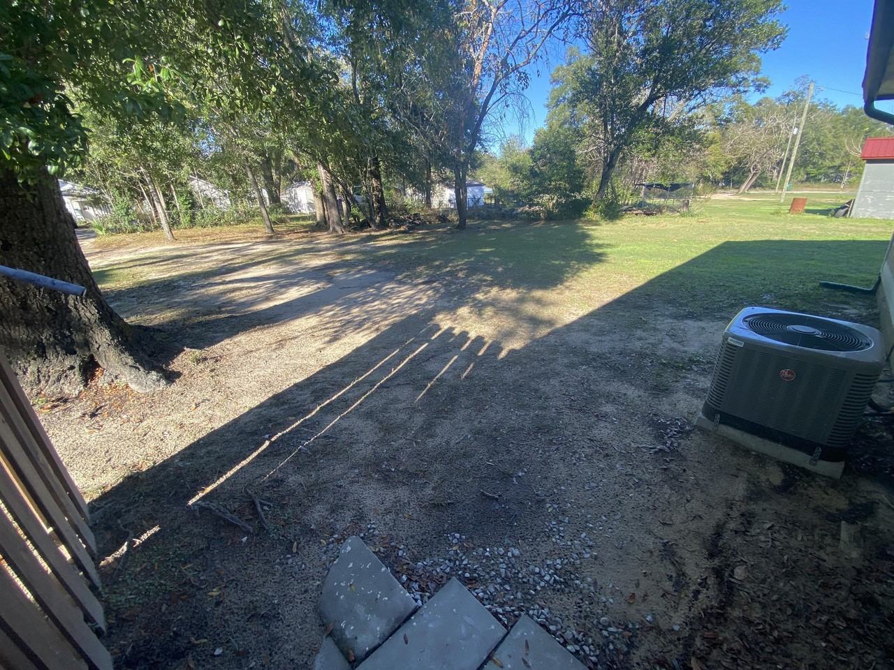 309 East Walnut Avenue - Photo 2 of 8