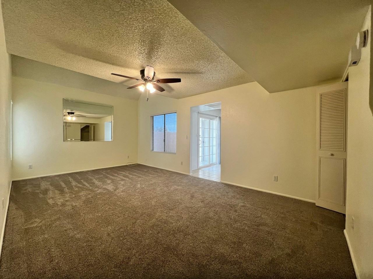 924 East Diamond Drive - Photo 2 of 22