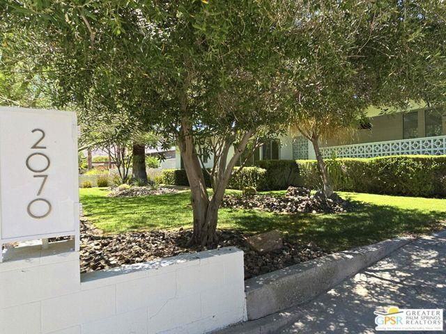 2070 E Paseo Gracia - Photo 3 of 8