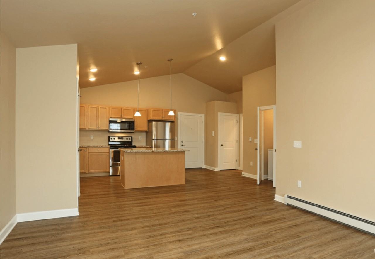 Rock Creek Apartments - Photo 7 of 19