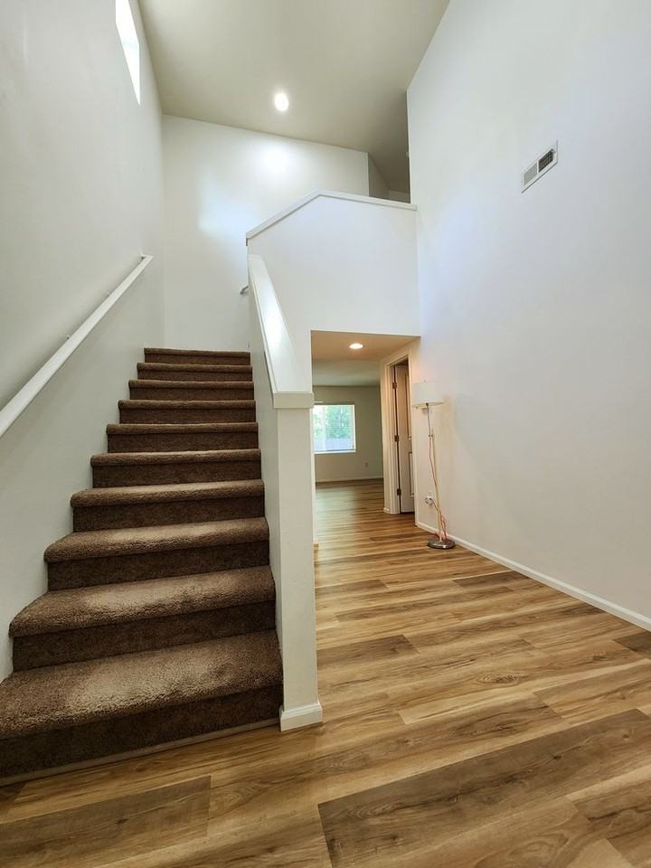 8431 10th Pl Se - Photo 2 of 19