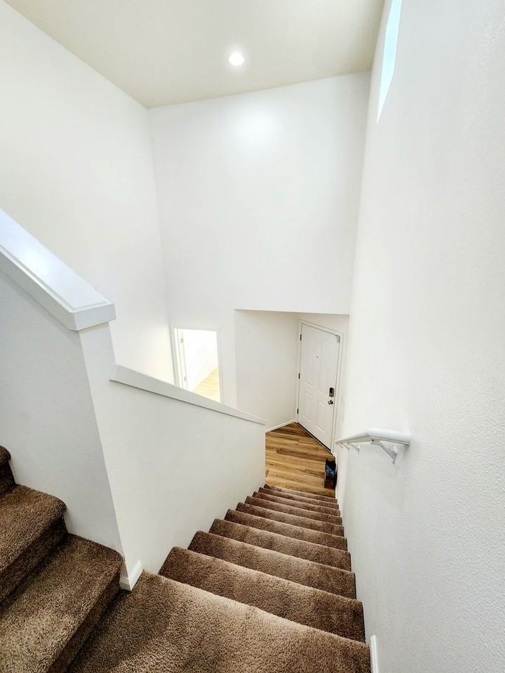8431 10th Pl Se - Photo 4 of 19