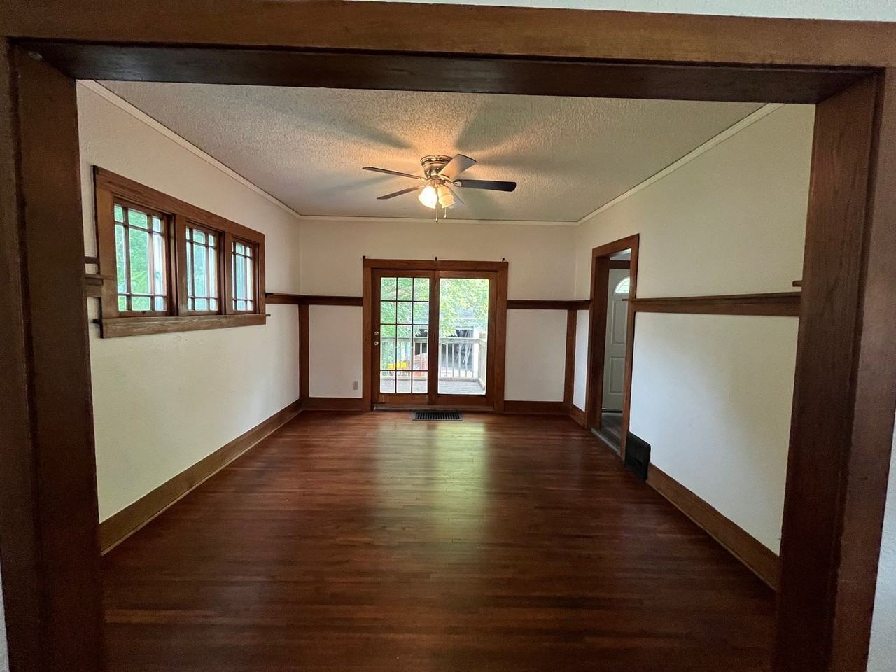 931 North Ave - Photo 3 of 14