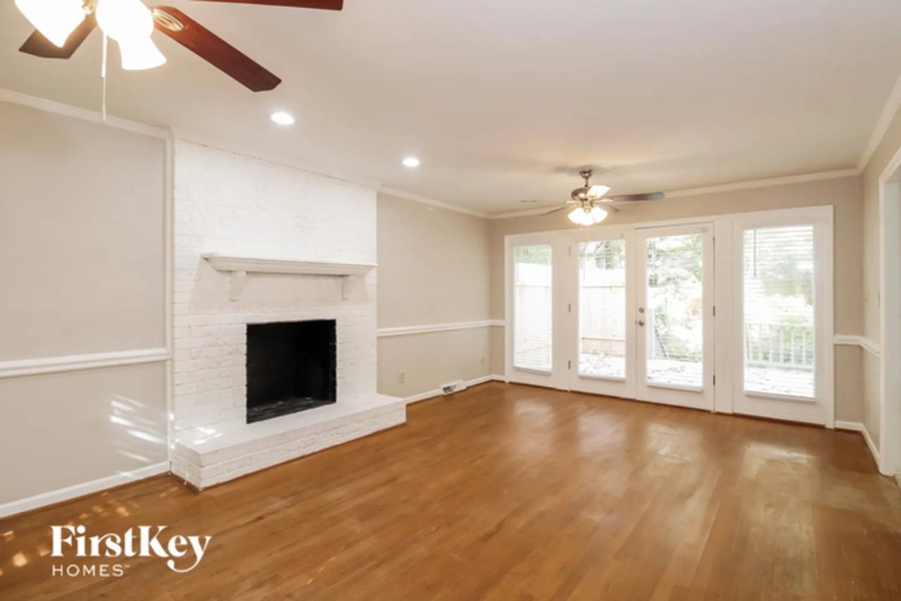 1807 Dunleith Way - Photo 2 of 15