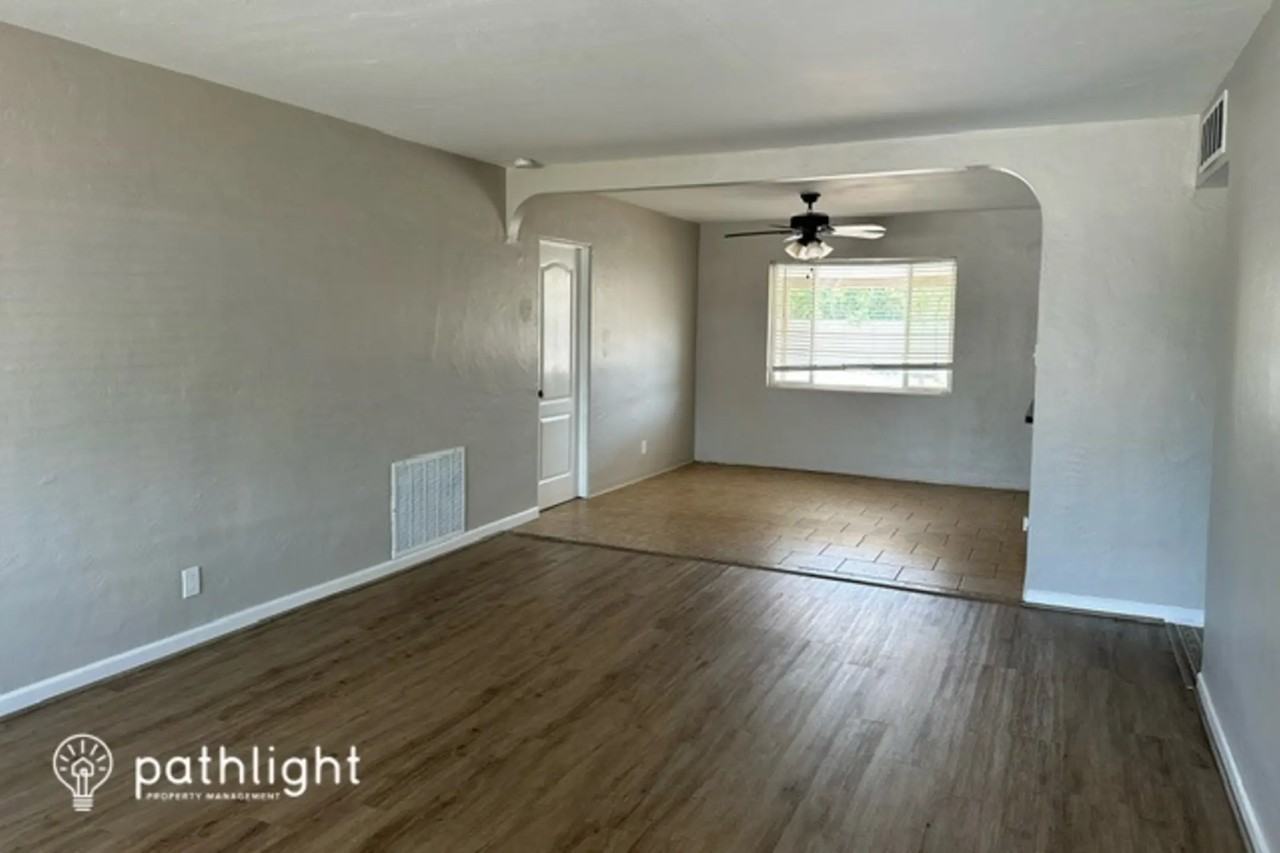 5808 Princess Jeanne Ave Ne - Photo 3 of 13