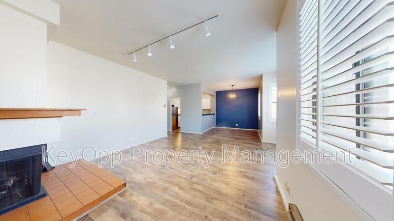 4575 Cabrillo St - Photo 2 of 20