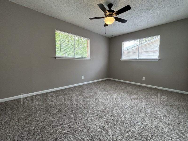 220 Sunnymeade Dr - Photo 6 of 8