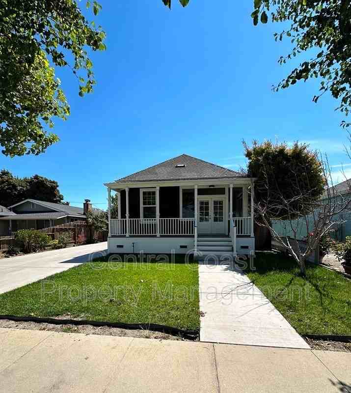 17 Fourth St - Photo 2 of 27