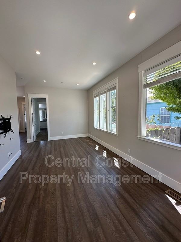 17 Fourth St - Photo 7 of 27