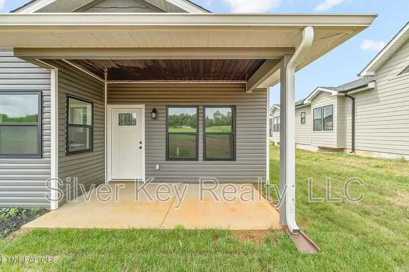 1020 Wentford Ave - Photo 2 of 20