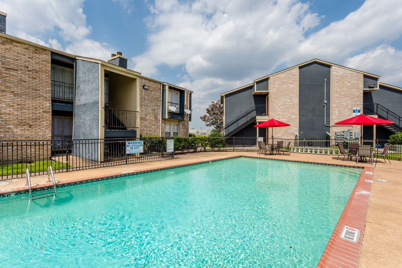 Villa Luna Apartments - Photo 6 of 50